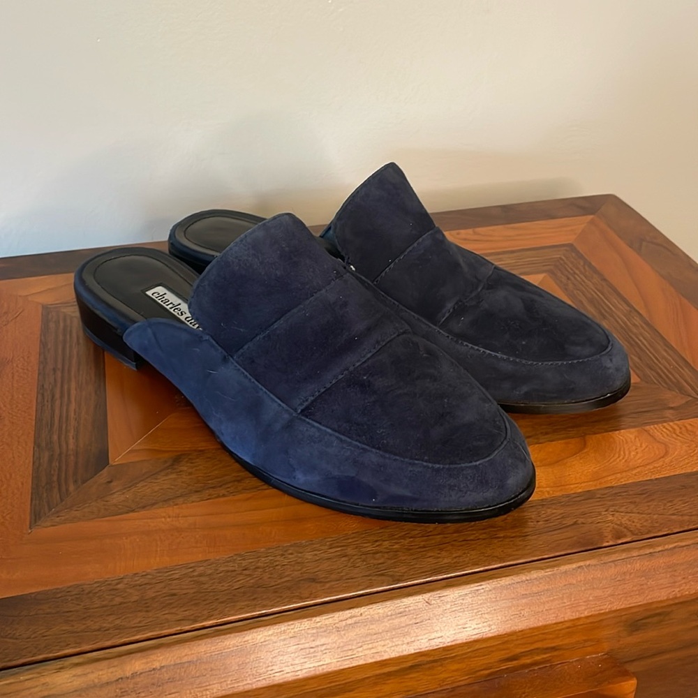 Charles David Women’s Navy suede mules/slip on shoes